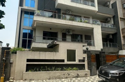 491 - Builder Floors