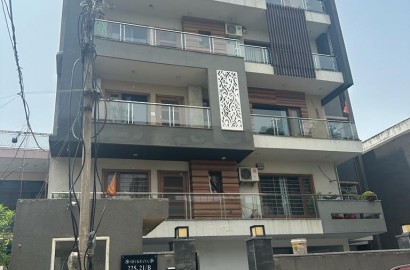 225-sector-21 B